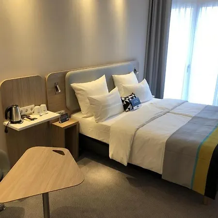 Ξενοδοχείο Express - East By Ihg 3*