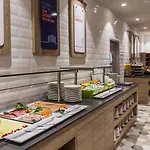 Express - East By Ihg