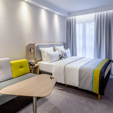 Otel Express - East By Ihg 3*