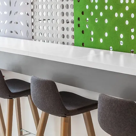 Express - East By Ihg Otel 3*