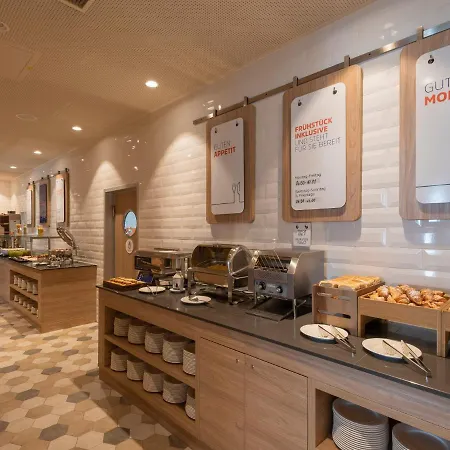 Express - East By Ihg Otel