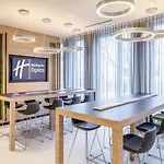 Express - East By Ihg 3*