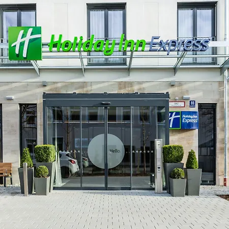 Express - East By Ihg Hotel Munich