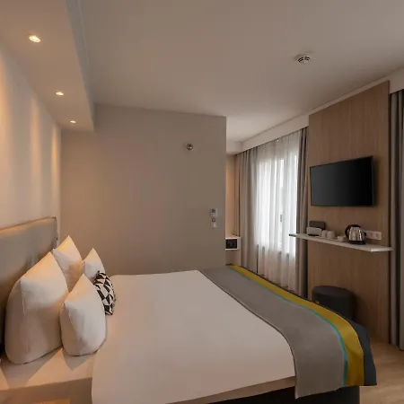 Express - East By Ihg Hotell