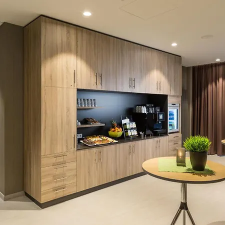 Express - East By Ihg Hotel Munich