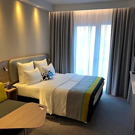 Express - East By Ihg Hotel