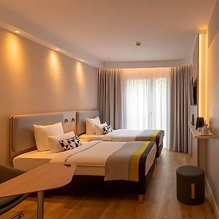 Hotel Express - East By Ihg 3*