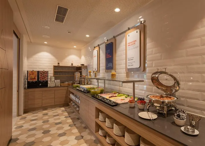 Hotel Express - East By Ihg