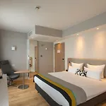 Express - East By Ihg Hotel 3*