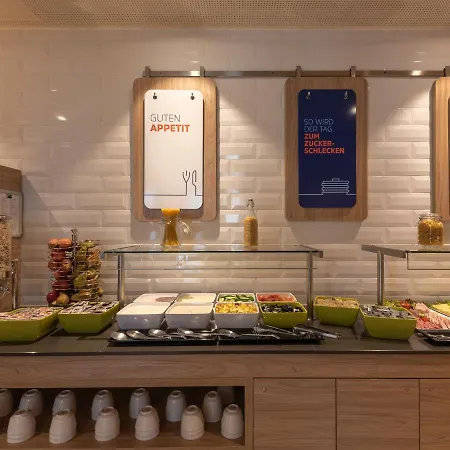 Express - East By Ihg 3* Múnich